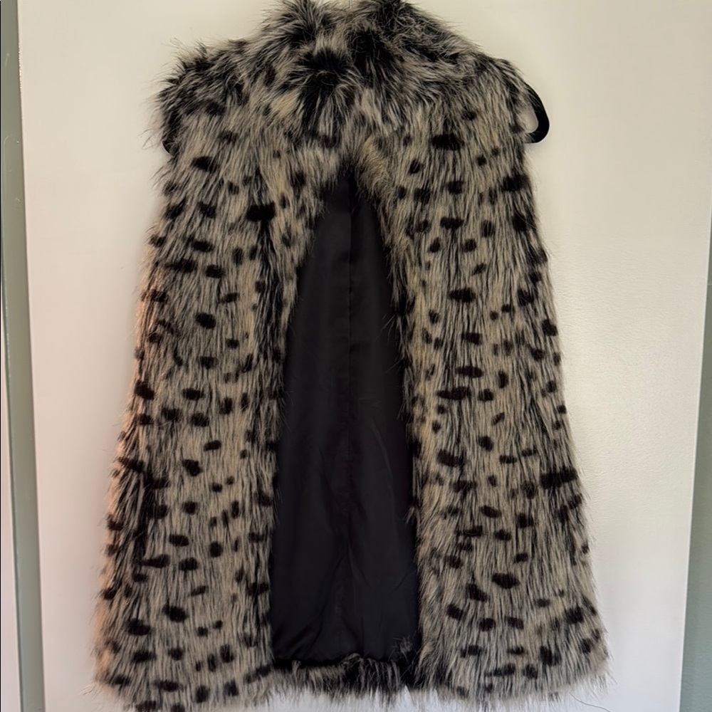 Chic Animal Print Faux Fur Vest